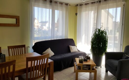 Dans une petite résidence à Selestat, appartement 2 pièces balcon garage