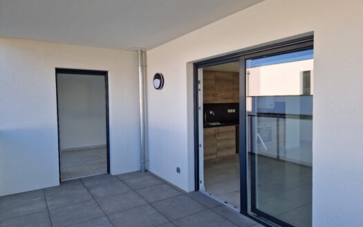 Appartement 3 pièces avec terrasse et garage