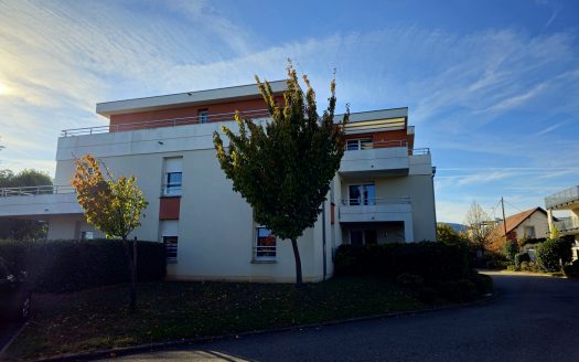 Appartement 2 pièces au 1er étage