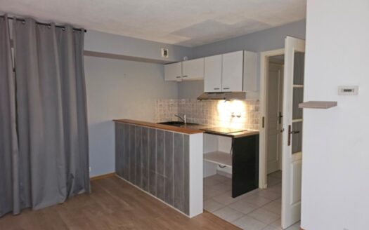 Studio en rez de jardin à Selestat