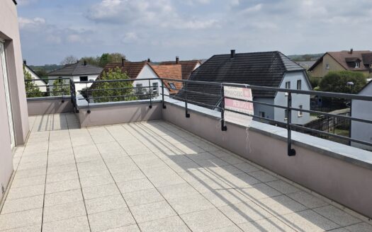 Appartement 3 pièces en attique quartier des maraicher