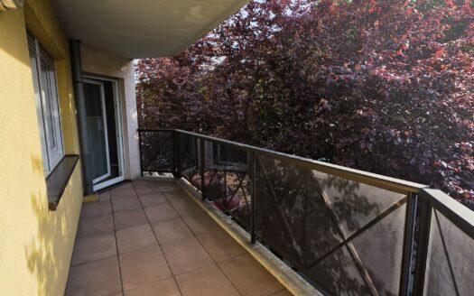 Spacieux appartement 2 pièces de 73 m2 avec terrasse et garage "Réservé"