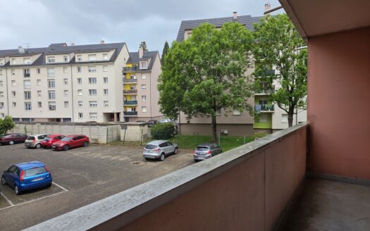 Studio avec balcon à Selestat