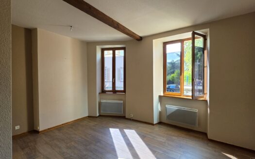 Local professionnel / bureau à Selestat centre