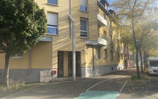 Selestat centre . Dans la belle résidence le Victoria