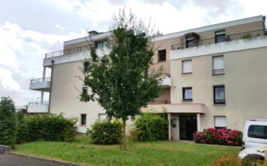 Appartement 3 pièces à Selestat en rez de jardin avec garage et parking